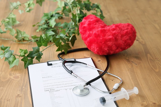 40歳を過ぎたら、年に1回は便潜血検査を受けましょう